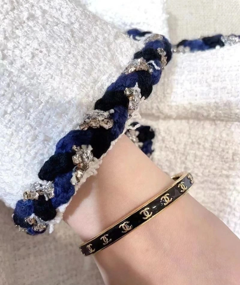 Breathable Chanel Bracelets 230846