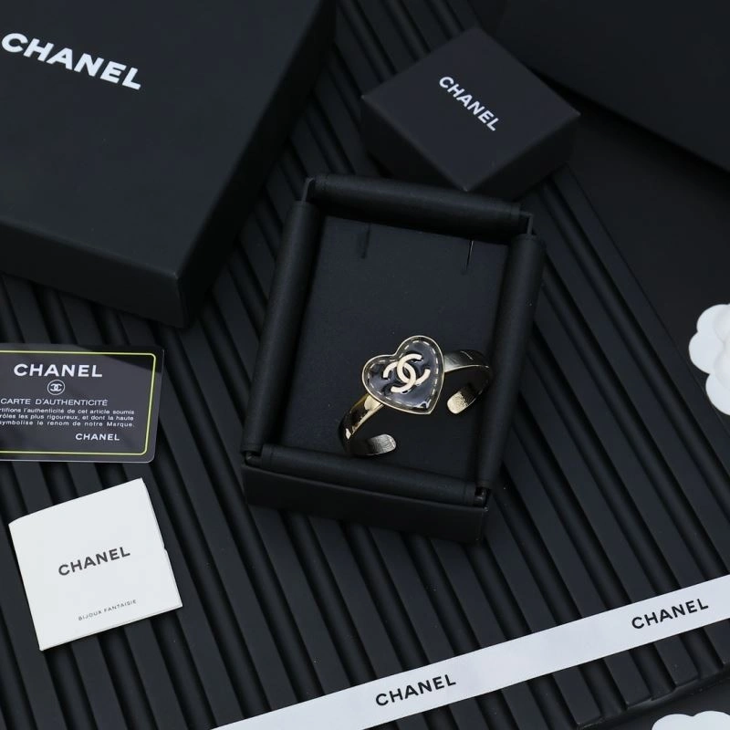 Chanel Bracelets Flexible 230868