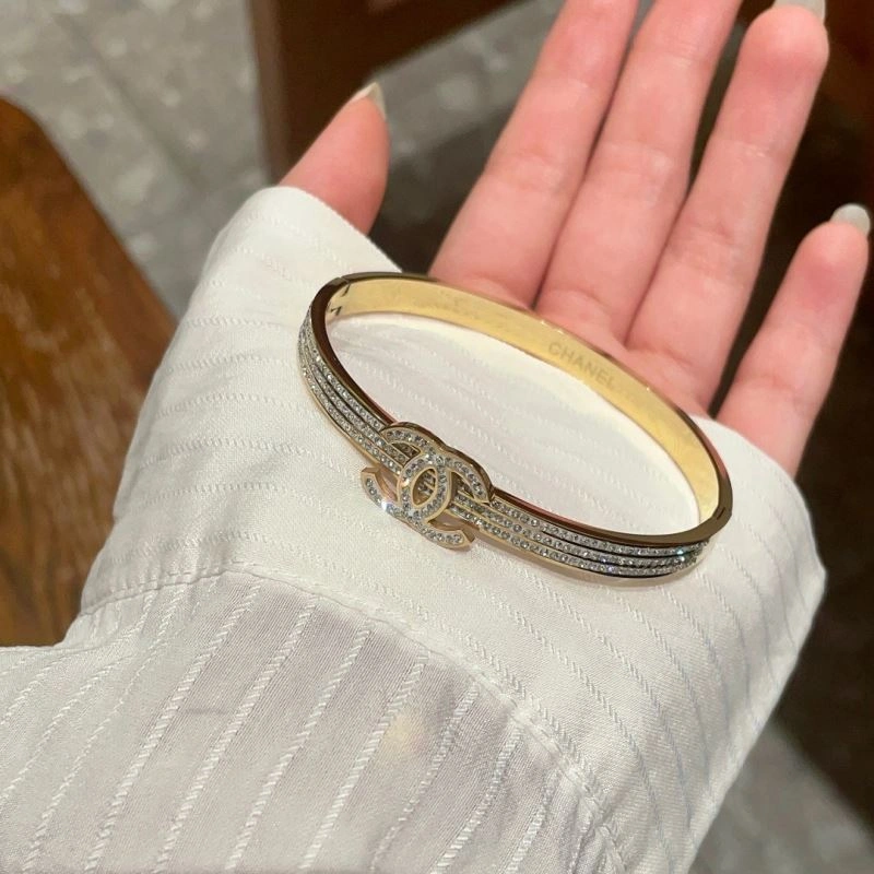 Soft Chanel Bracelets 230917