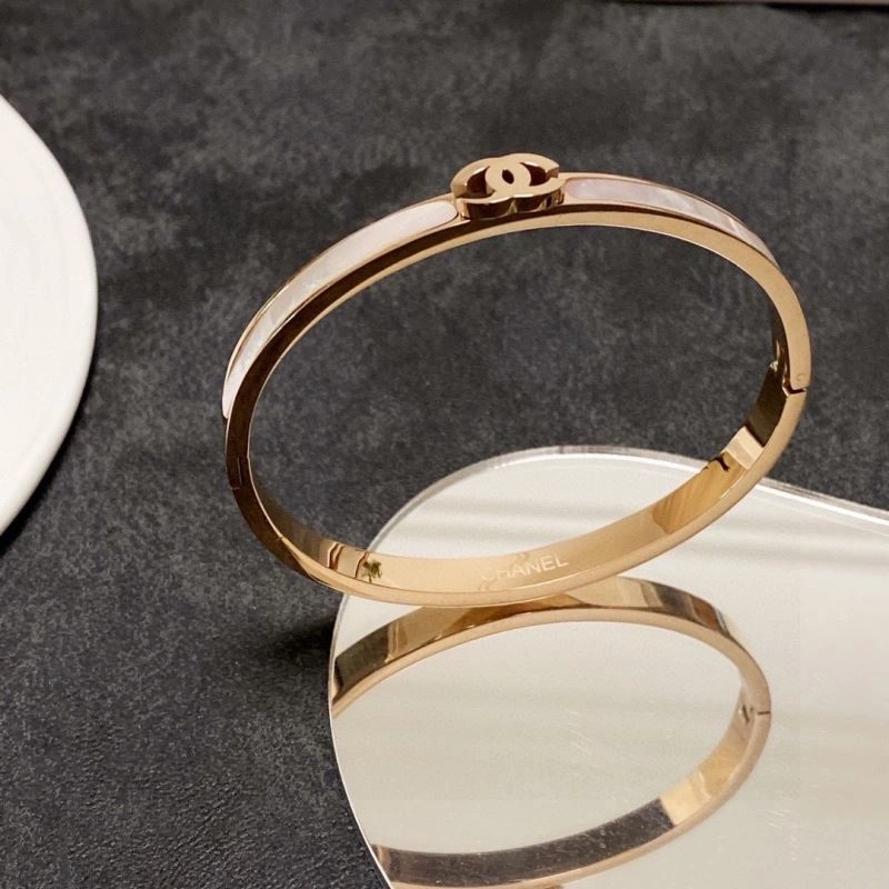 Versatile Chanel Bracelets 232417