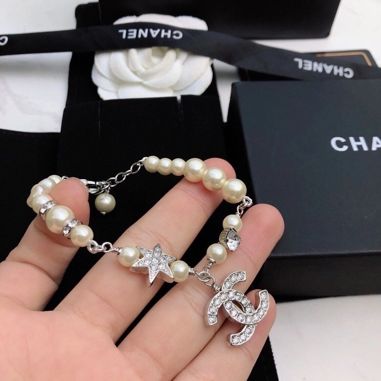 Chanel Bracelets Stylish 232409
