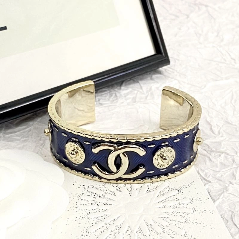 UrbanChic Chanel Bracelets 232476