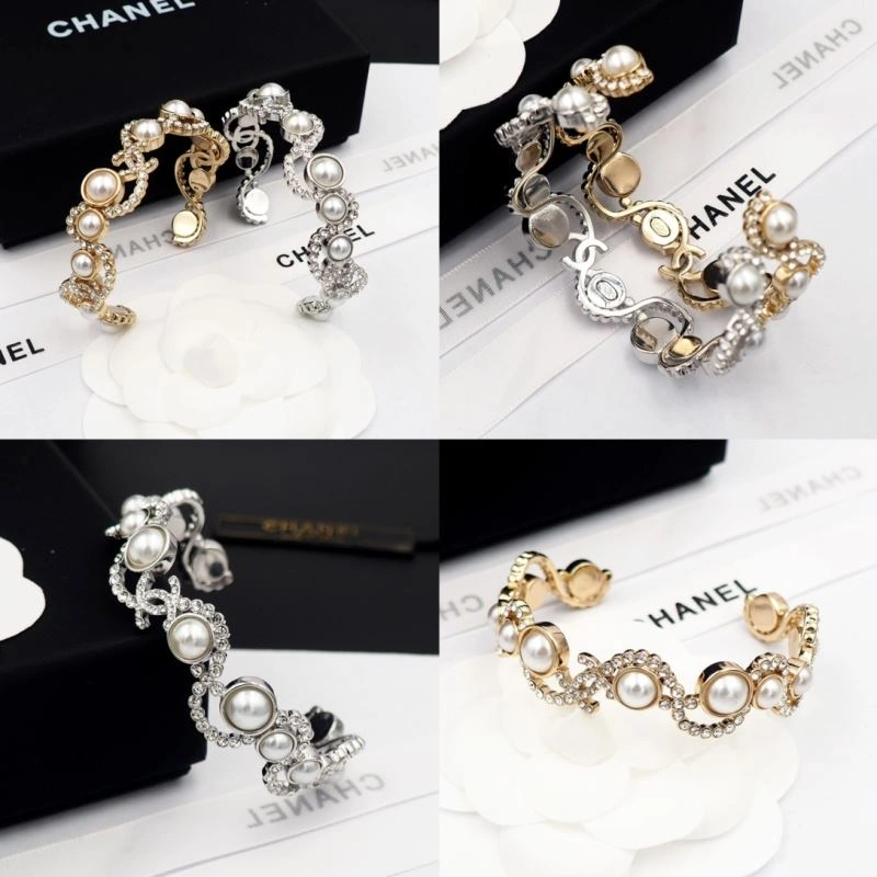 Timeless Chanel Bracelets 232403