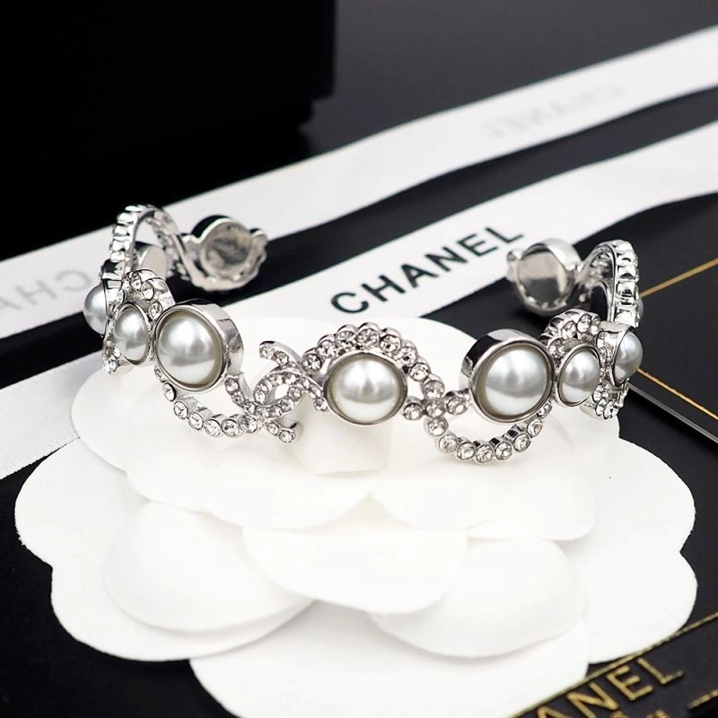 Timeless Chanel Bracelets 232403
