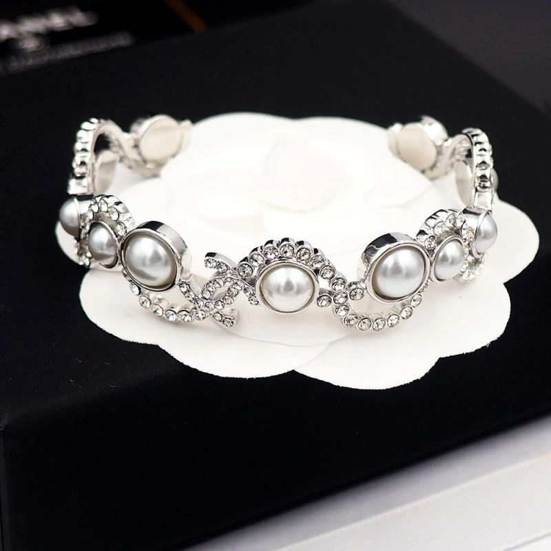 Timeless Chanel Bracelets 232403
