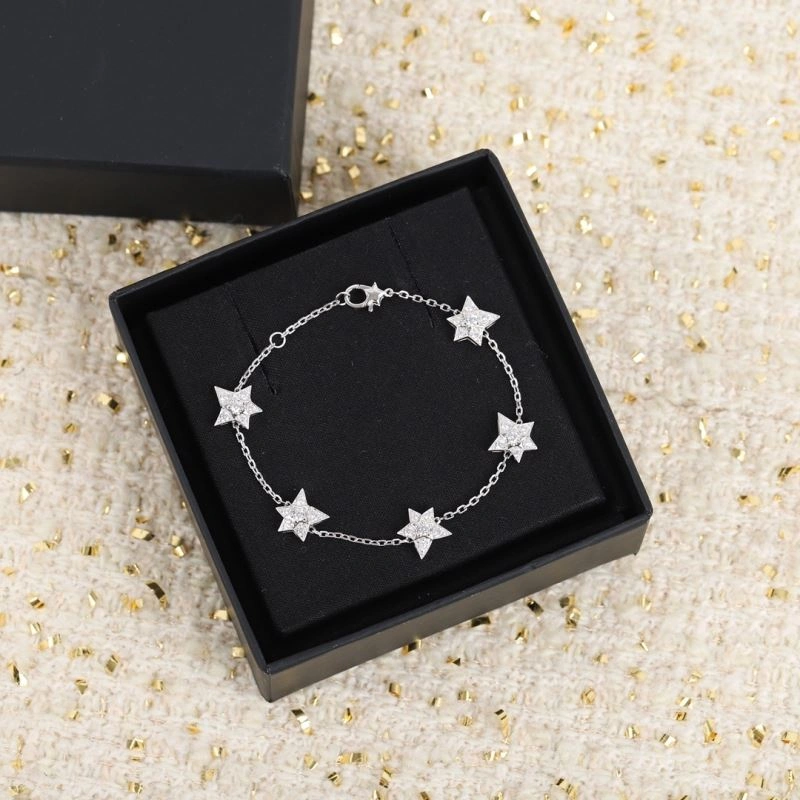 UrbanStyle Chanel Bracelets 232387