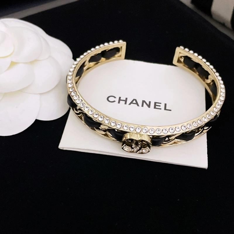 Neat Chanel Bracelets 232402