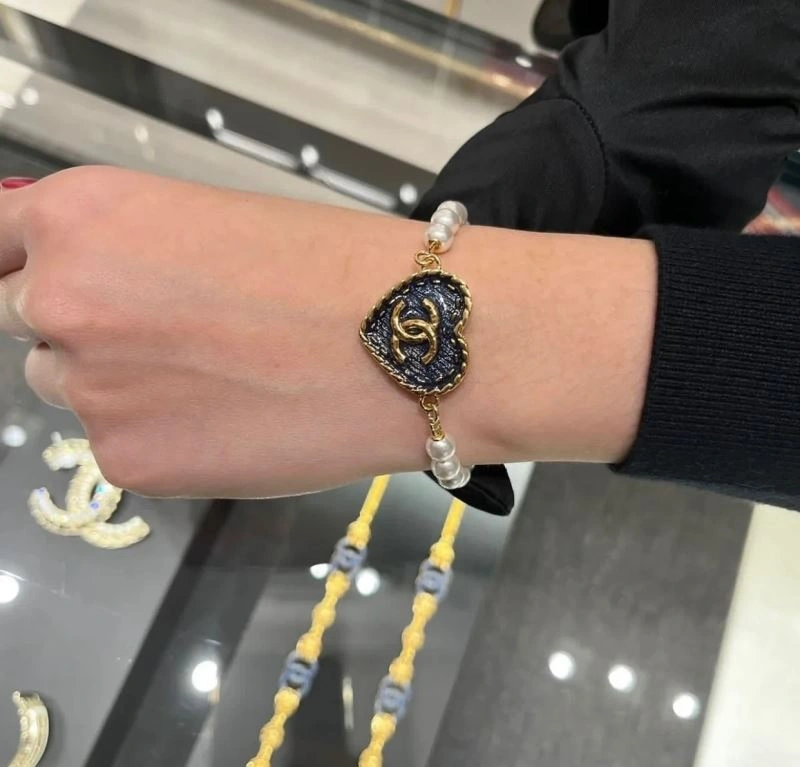 Chanel Bracelets Stretchable 232385