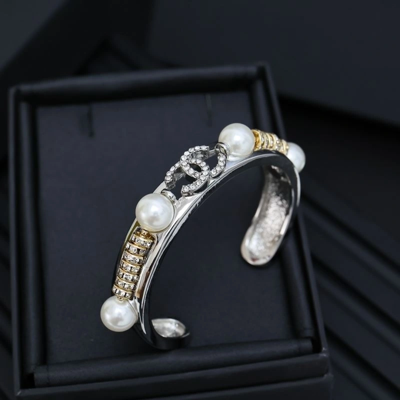 Colorful Chanel Bracelets 230353