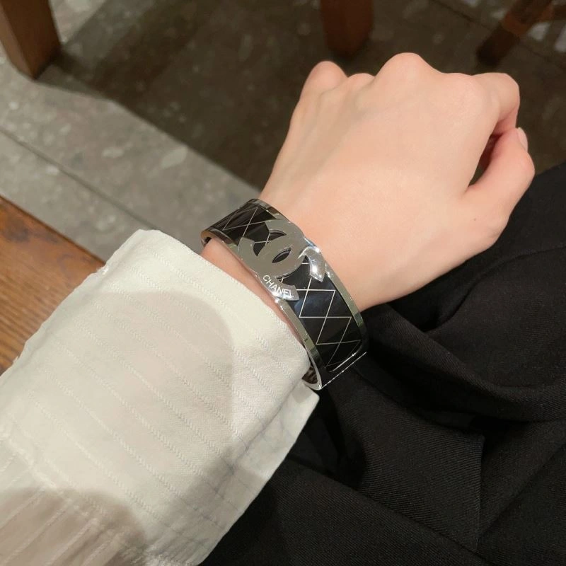 EasyMatch Chanel Bracelets 230326