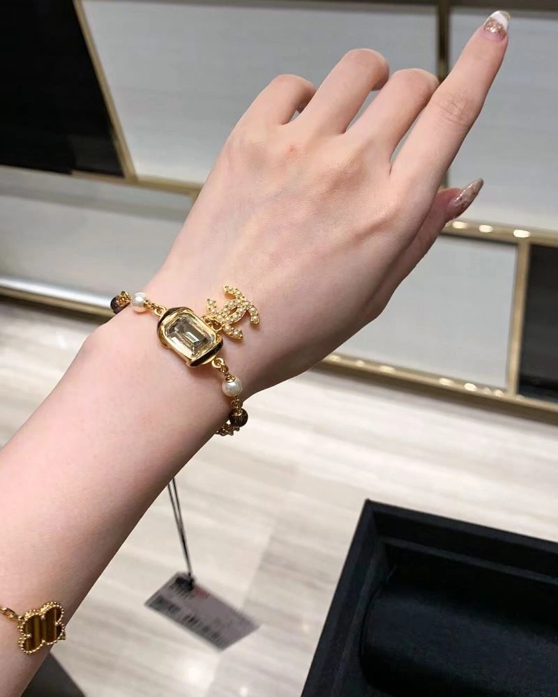 Chanel Bracelets TimelessDesign 230375