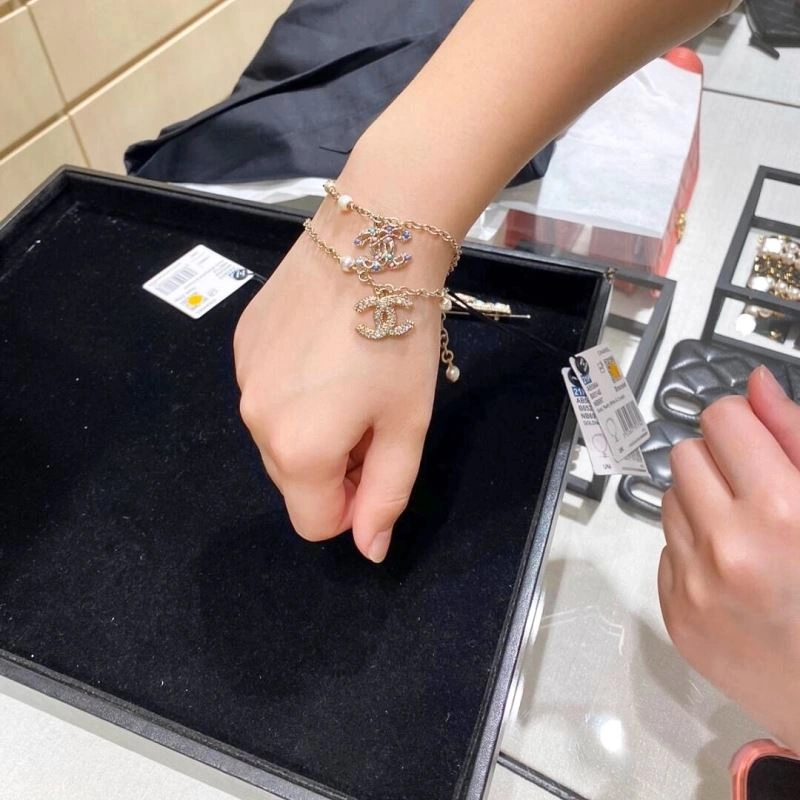 Practical Chanel Bracelets 229324
