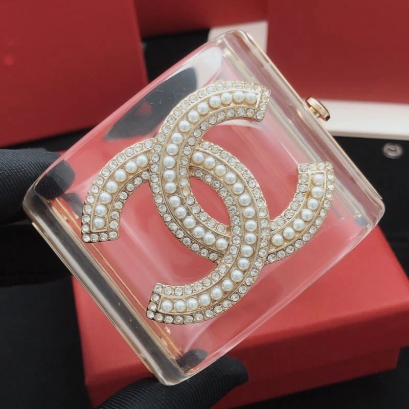 Snug Chanel Bracelets 229323