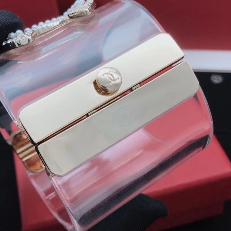 Snug Chanel Bracelets 229323