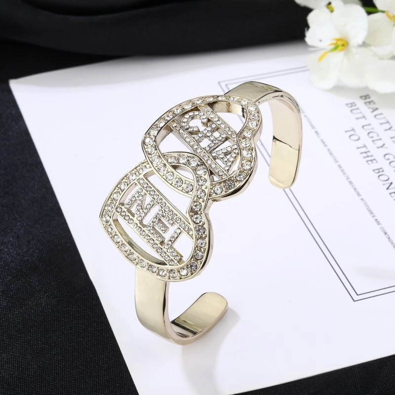 StreetReady Chanel Bracelets 229320