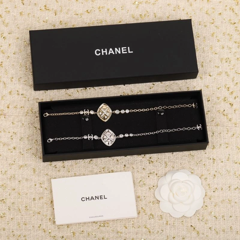 Chanel Bracelets Fashionable 229378