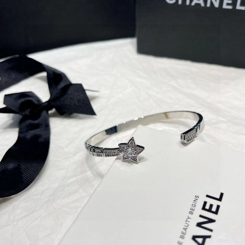 TravelReady Chanel Bracelets 229319