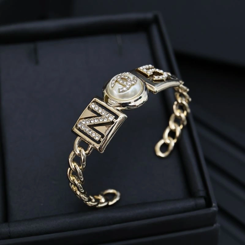 Lightweight Chanel Bracelets 228417