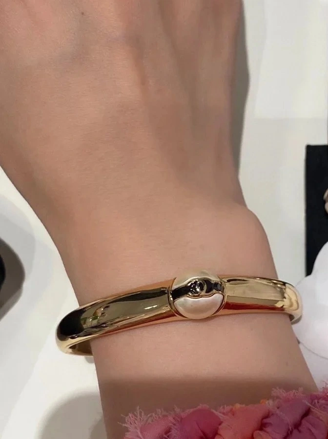 Chanel Bracelets ZeroBulk 228410