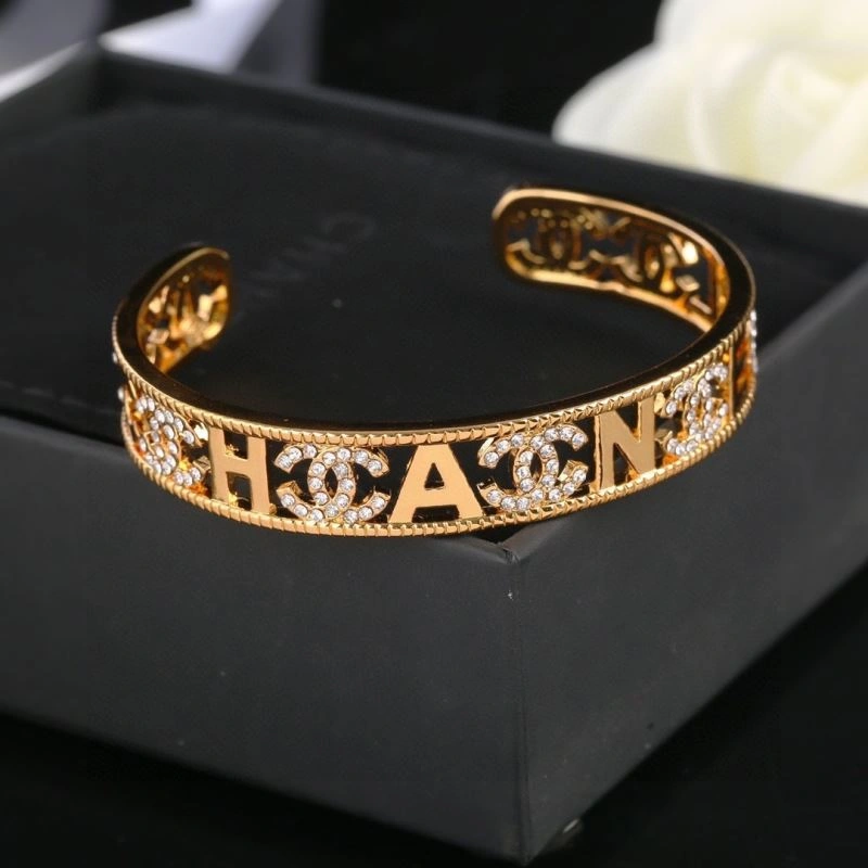 Chanel Bracelets UrbanChic 228425
