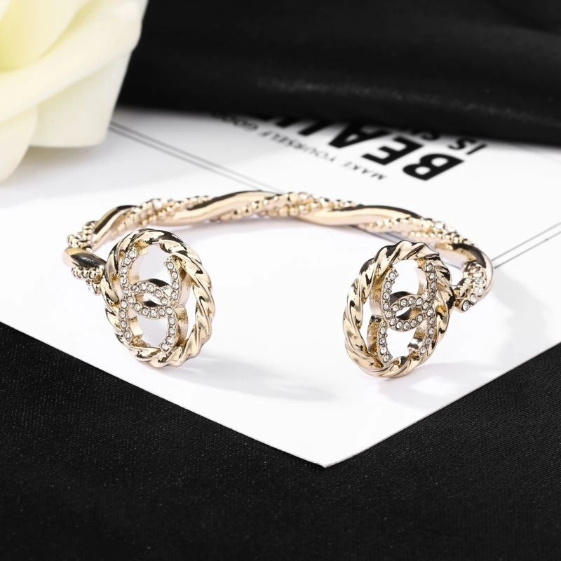 UrbanChic Chanel Bracelets 228448