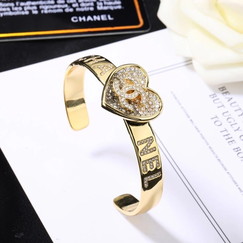 Flexible Chanel Bracelets 228403