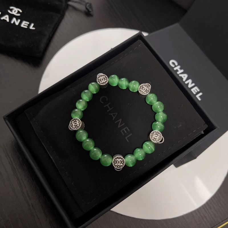 Trendsetting Chanel Bracelets 228444