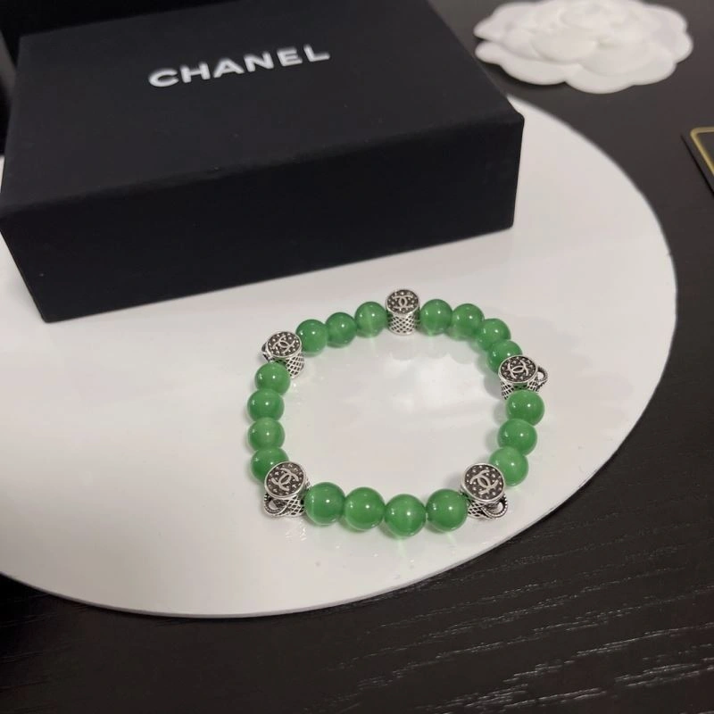 Trendsetting Chanel Bracelets 228444