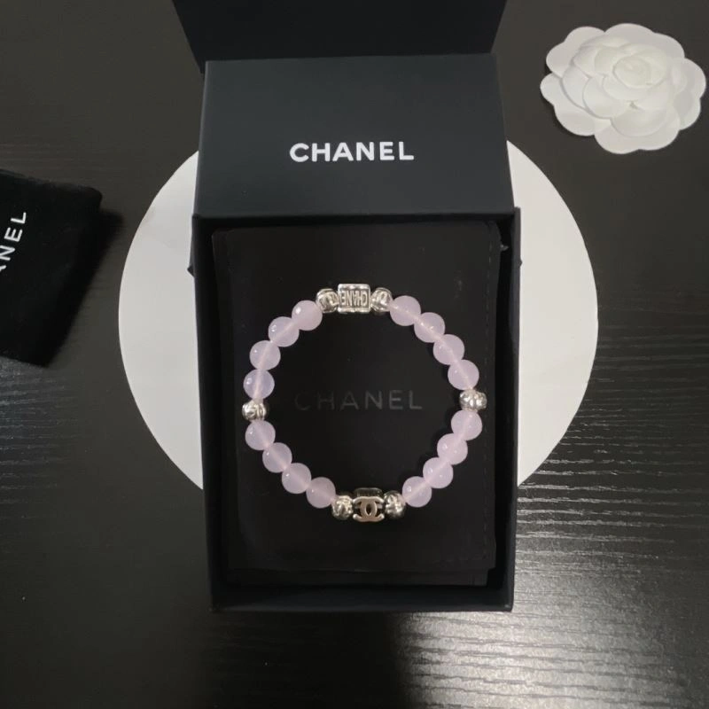 Snug Chanel Bracelets 228404