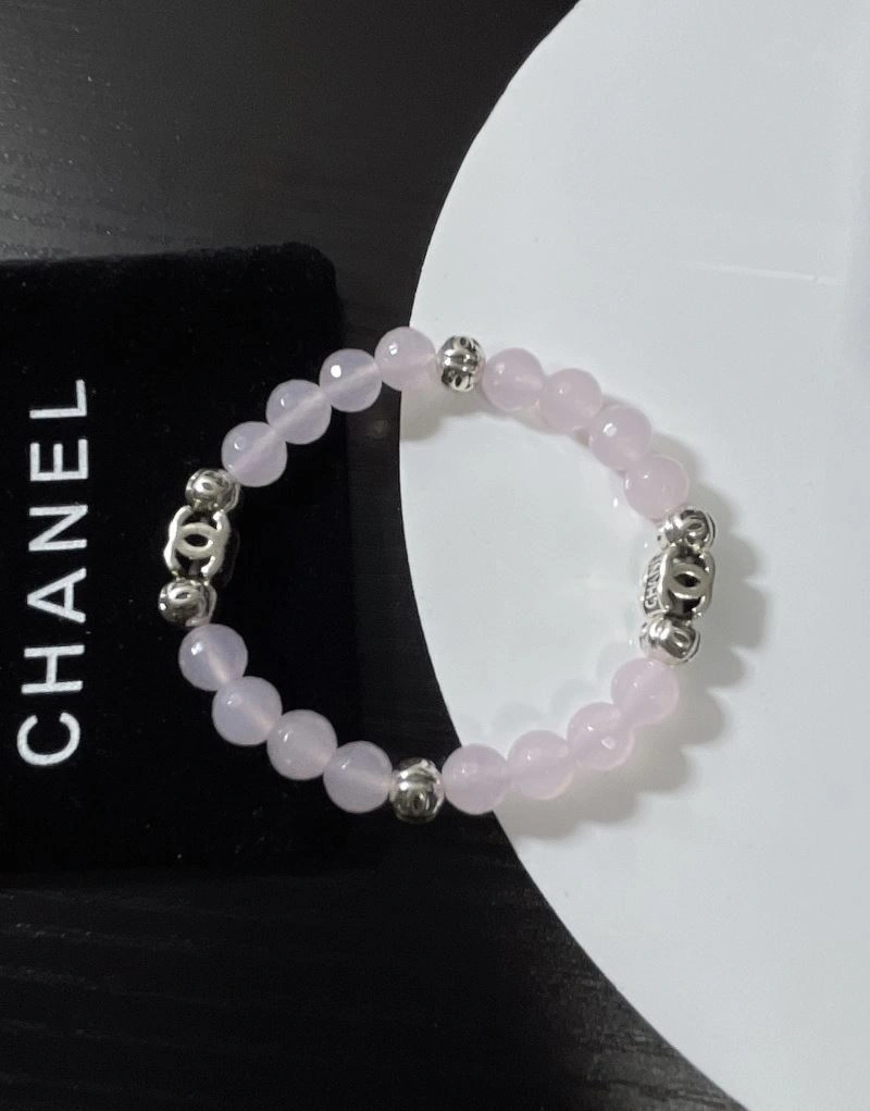 Snug Chanel Bracelets 228404