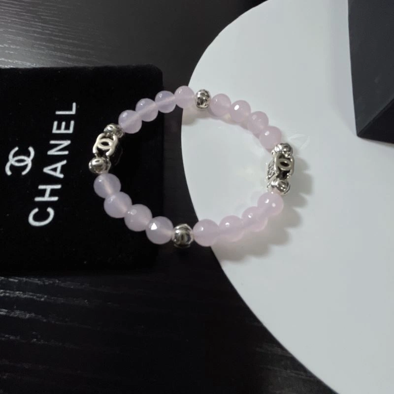 Snug Chanel Bracelets 228404