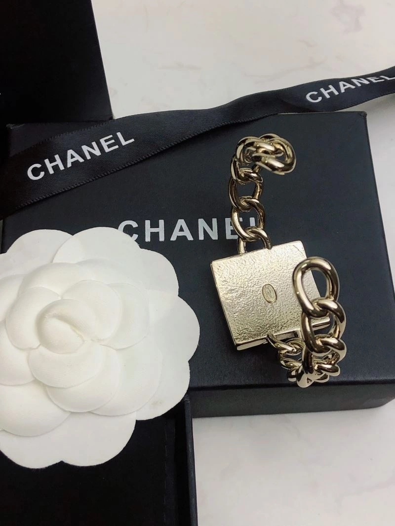 Versatile Chanel Bracelets 228419