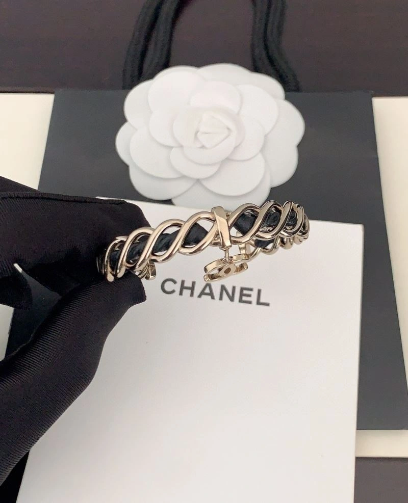SmoothTexture Chanel Bracelets 228379