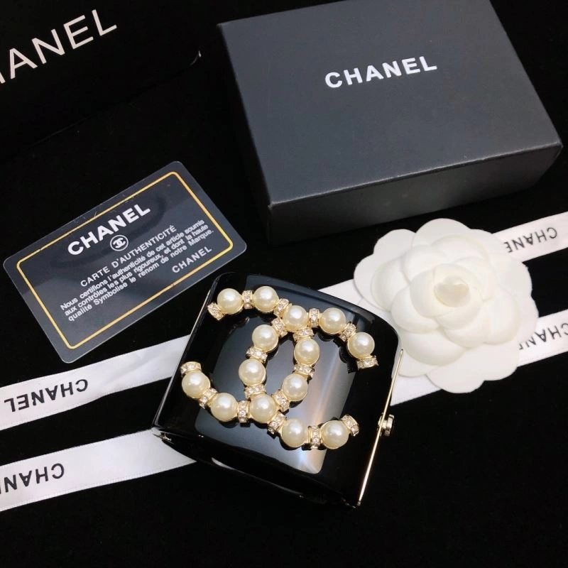 Chanel Bracelets Minimalist 228369