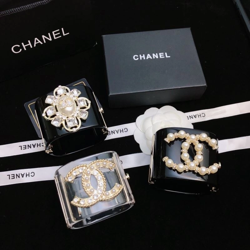 Chanel Bracelets Minimalist 228369