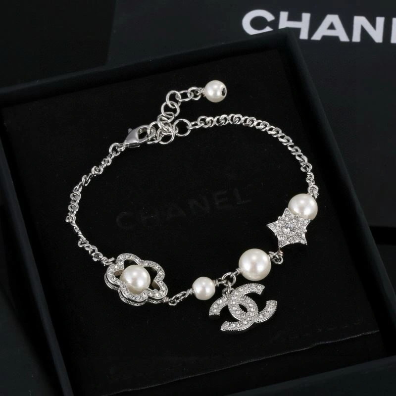 Classic Chanel Bracelets 228420
