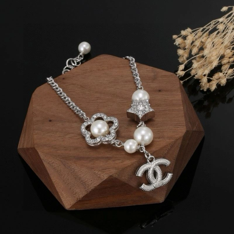 Classic Chanel Bracelets 228420