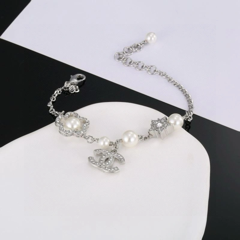 Classic Chanel Bracelets 228420