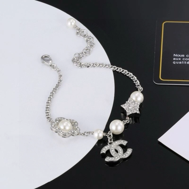 Classic Chanel Bracelets 228420