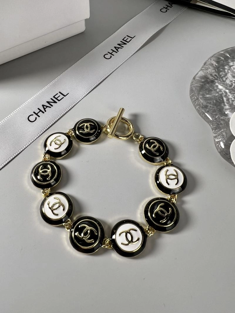 Timeless Chanel Bracelets 228354