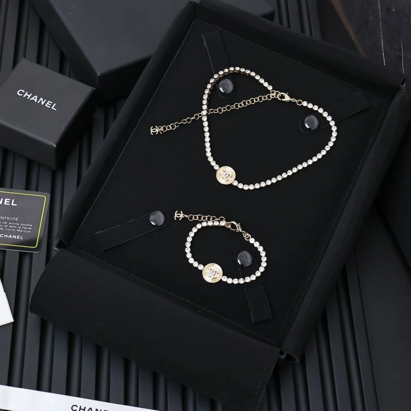 Soft Chanel Bracelets 228371