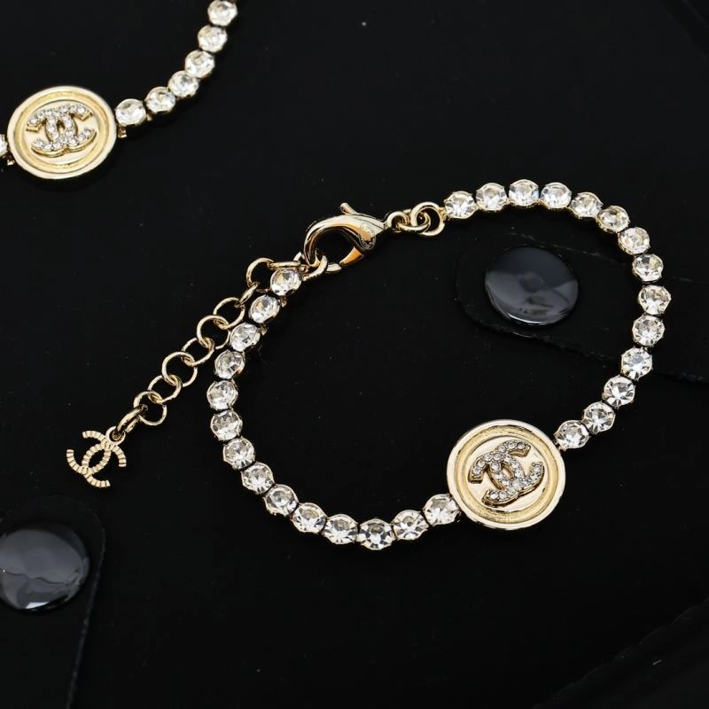 Soft Chanel Bracelets 228371