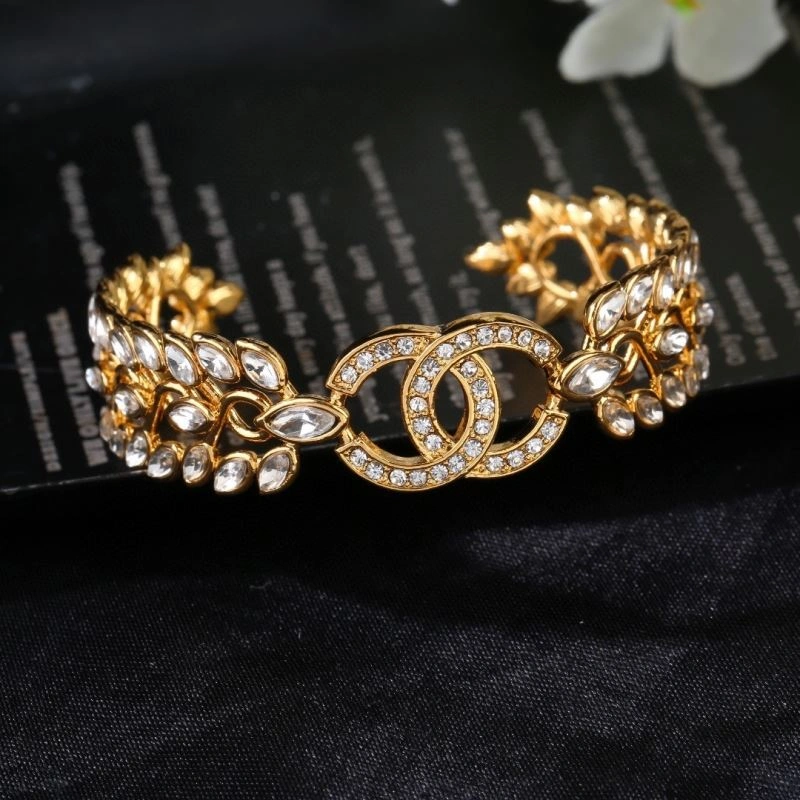 Chanel Bracelets FreshLook 228355