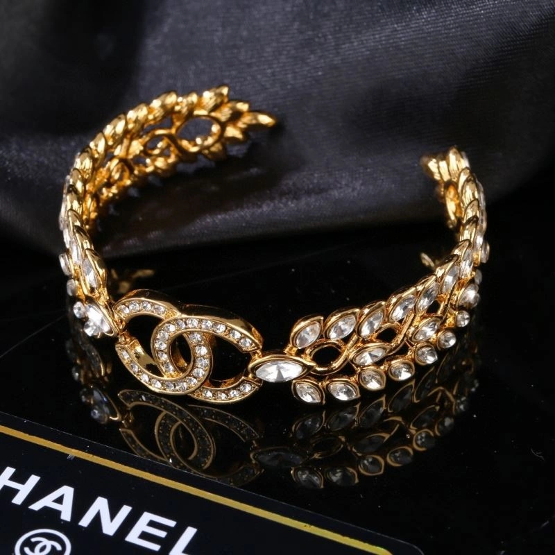 Chanel Bracelets FreshLook 228355