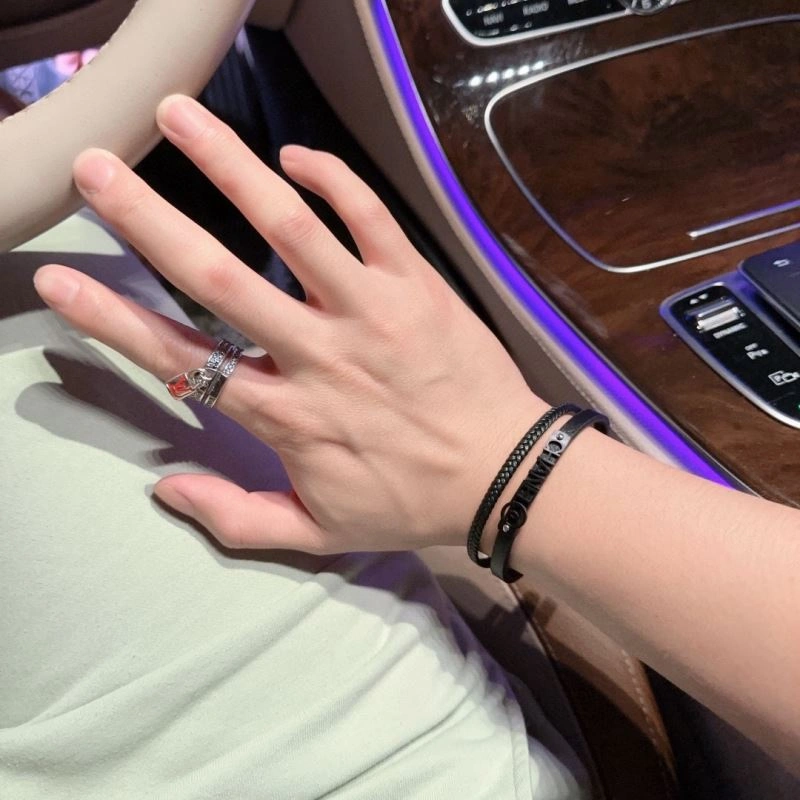 Chanel Bracelets Flexible 228382