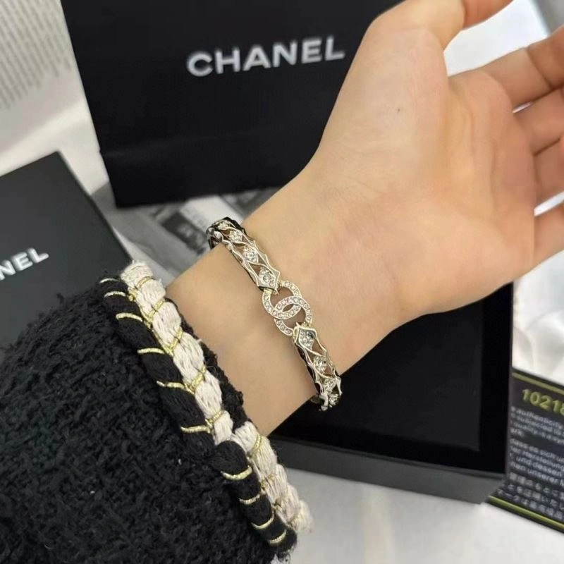 Chanel Bracelets EyeCatching 226452