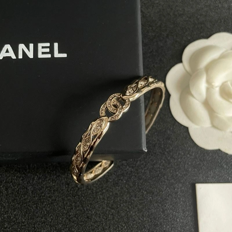 Chanel Bracelets EyeCatching 226452