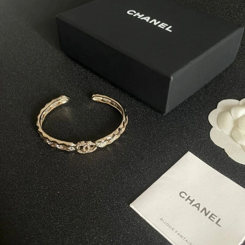 Chanel Bracelets EyeCatching 226452