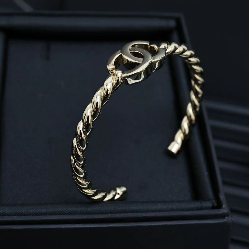 SoftTouch Chanel Bracelets 226541