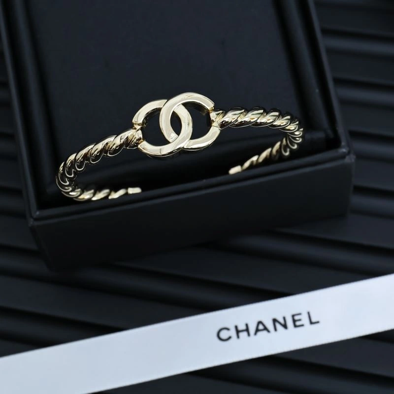 SoftTouch Chanel Bracelets 226541